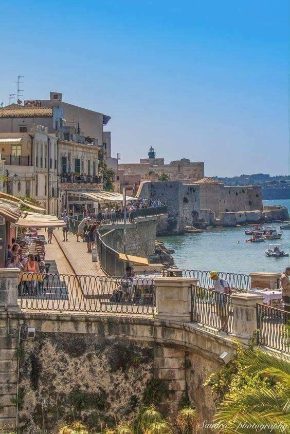 La Casetta Di Diana Ortigia Syrakus Exterior foto